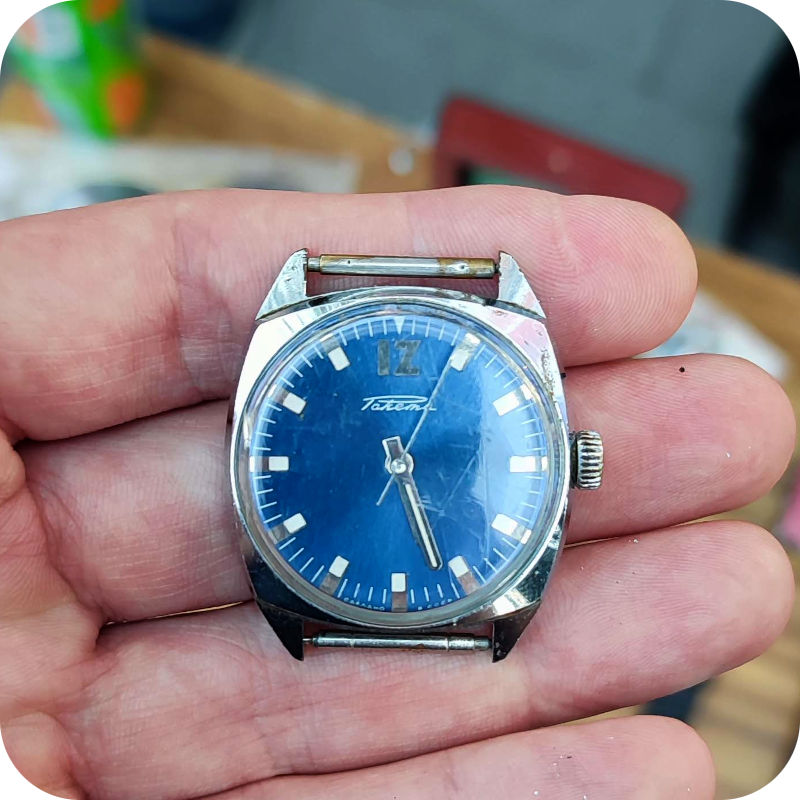 raketa_blue_2.png